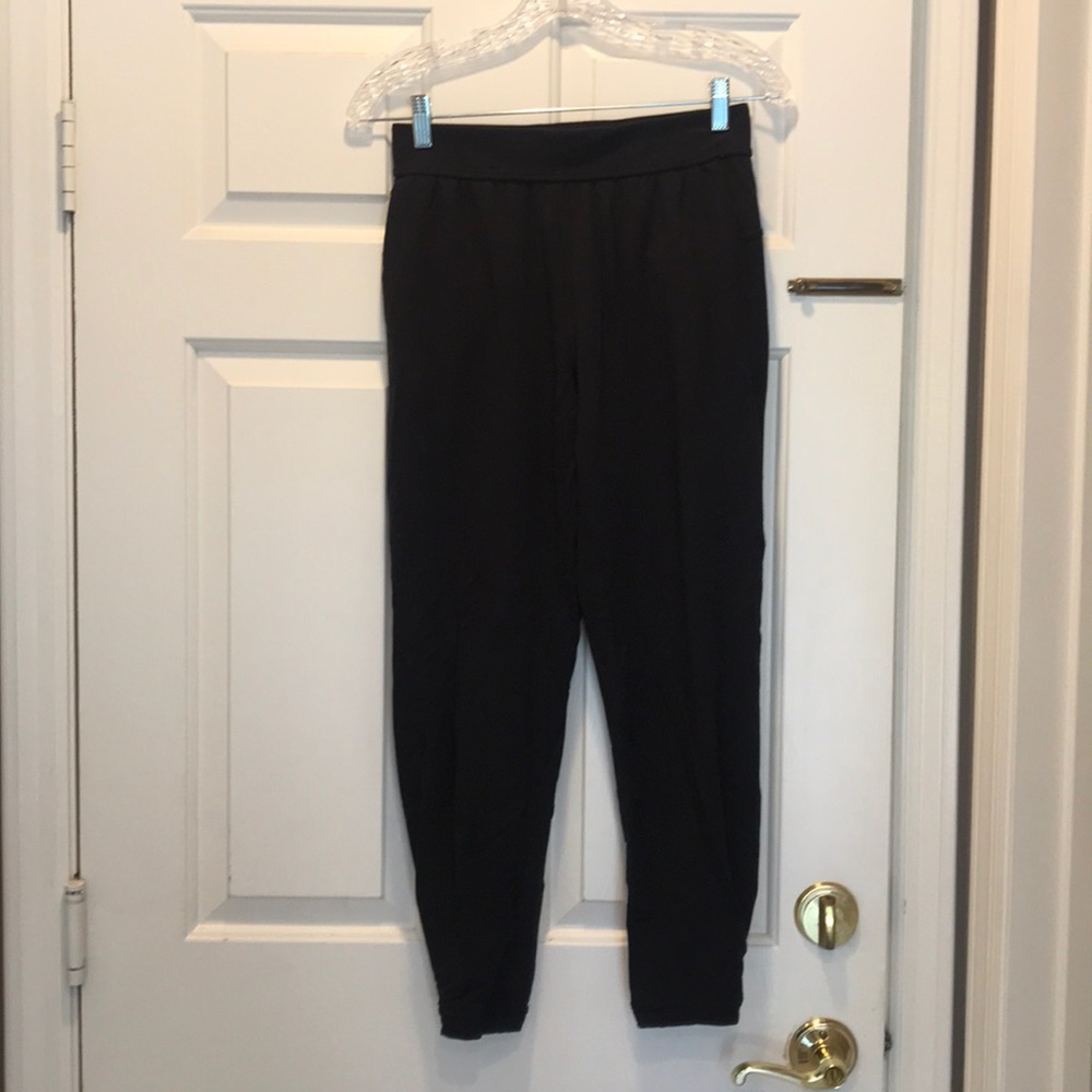 Lululemon yoga pants